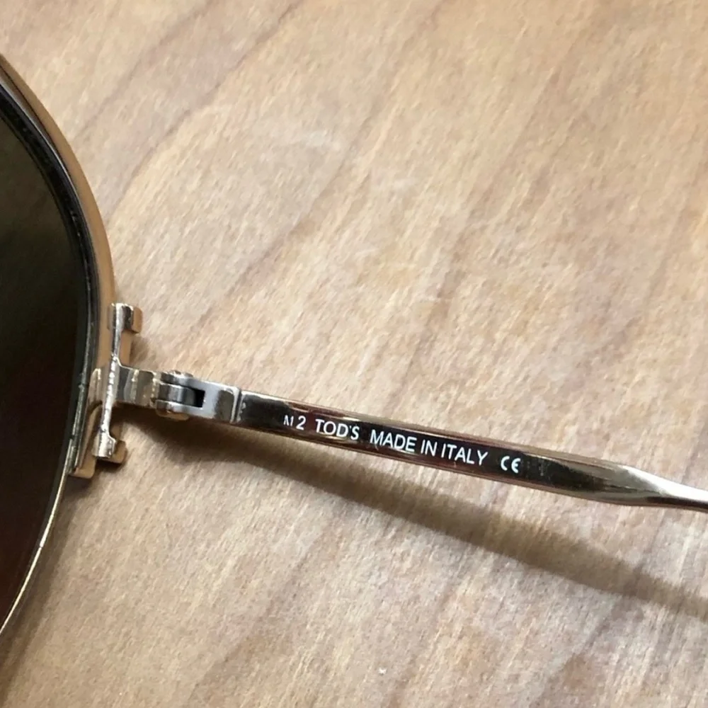 NWT TOD'S Pilot Sunglasses, gold